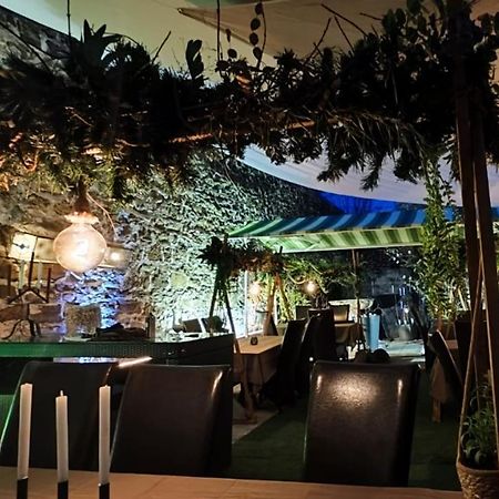 Logis Hotel Restaurant Entre Nous Langeac Exterior photo