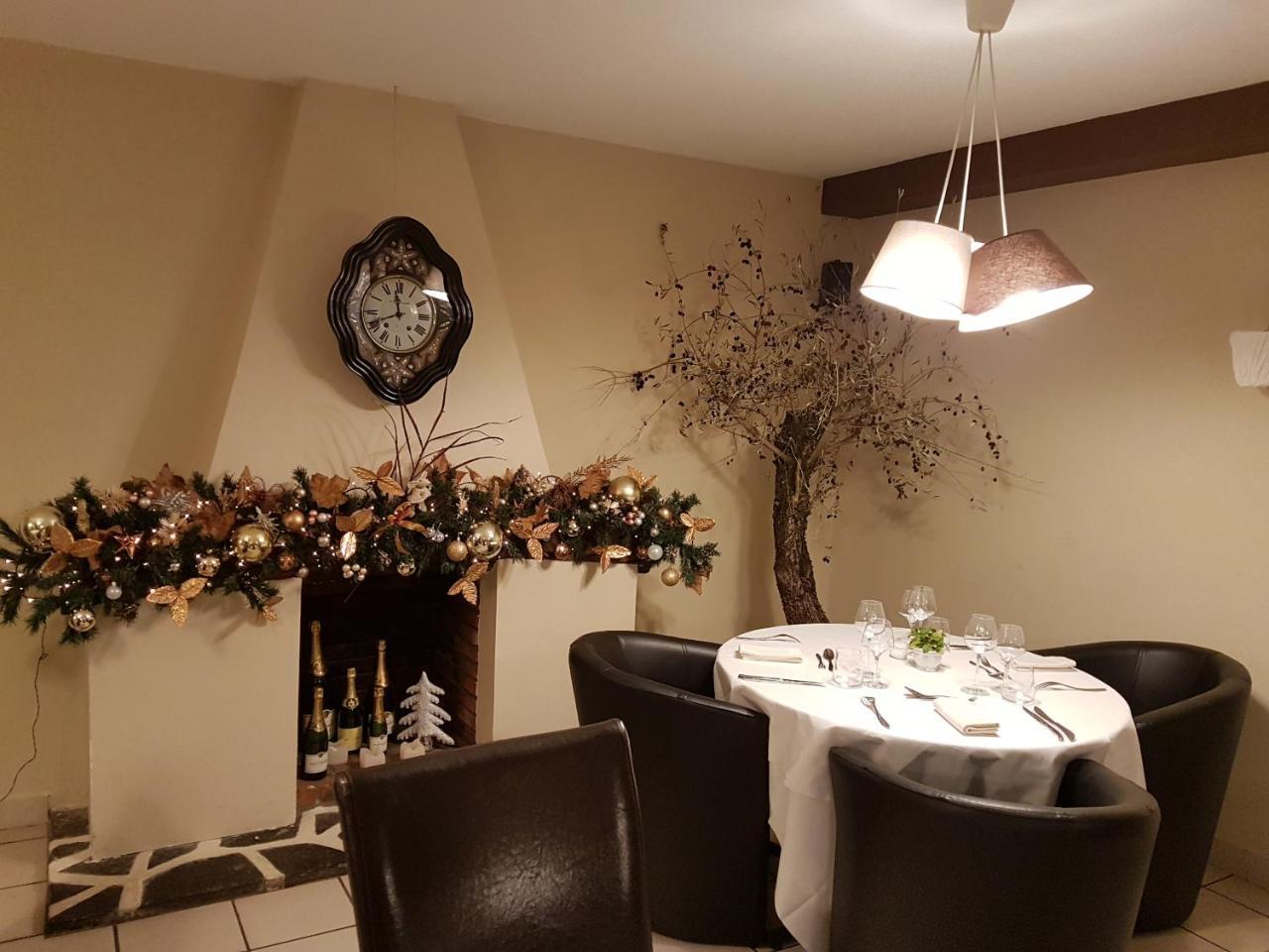 Logis Hotel Restaurant Entre Nous Langeac Exterior photo